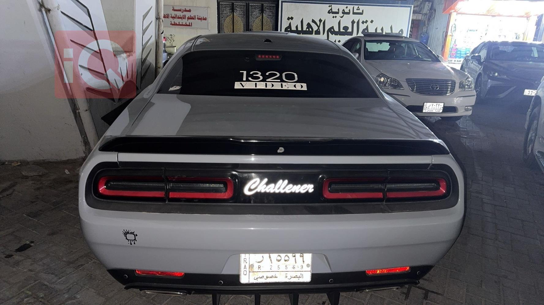Dodge Challenger